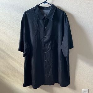 Van Heusen Men’s Button-Down Shirt | 2XLT | Black | Short Sleeve | Like New